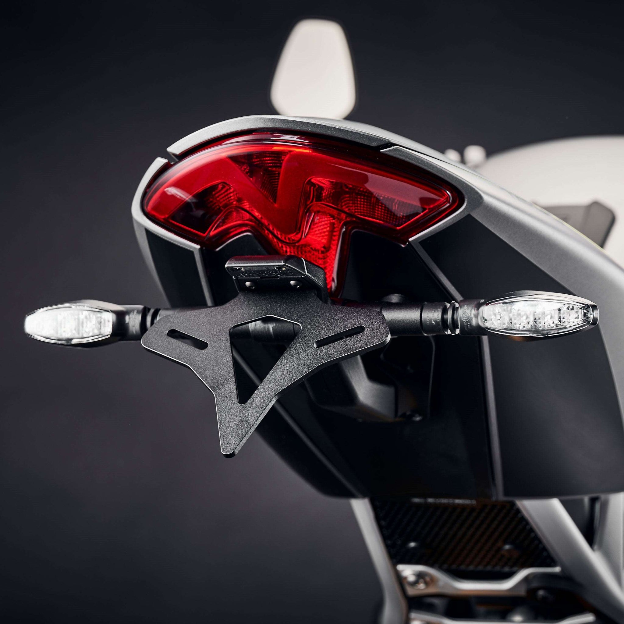 Evotech Triumph Speed Triple 2016+ Number Plate Holder Tail Tidy
